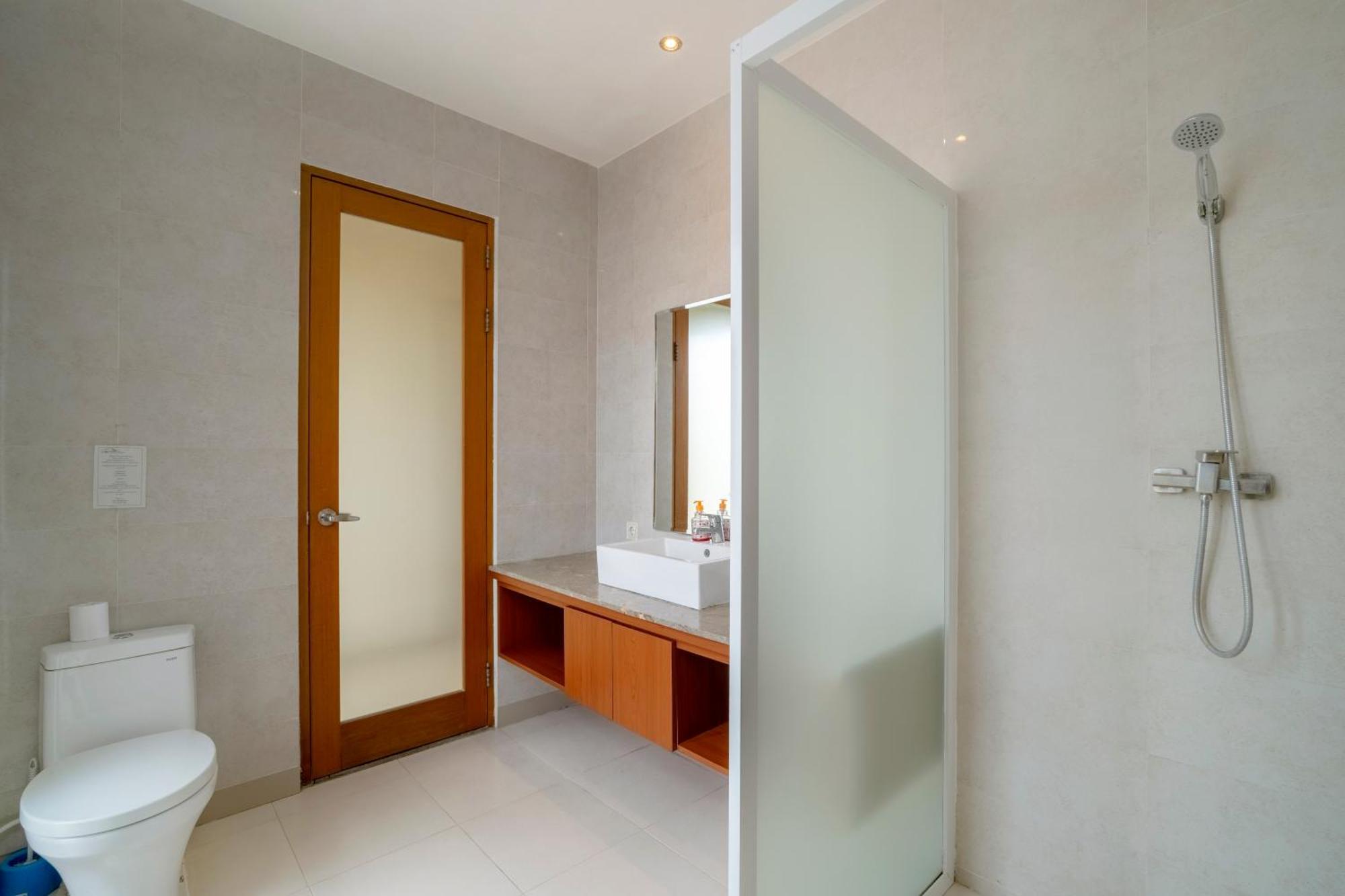 Oxy House Bali Hotell Sanur Exteriör bild