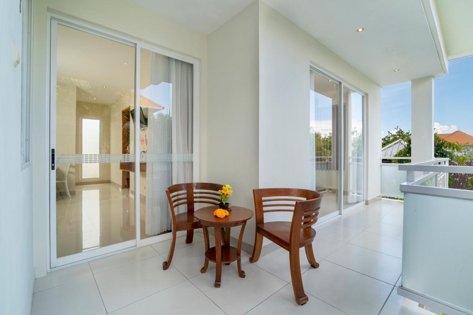 Oxy House Bali Hotell Sanur Exteriör bild