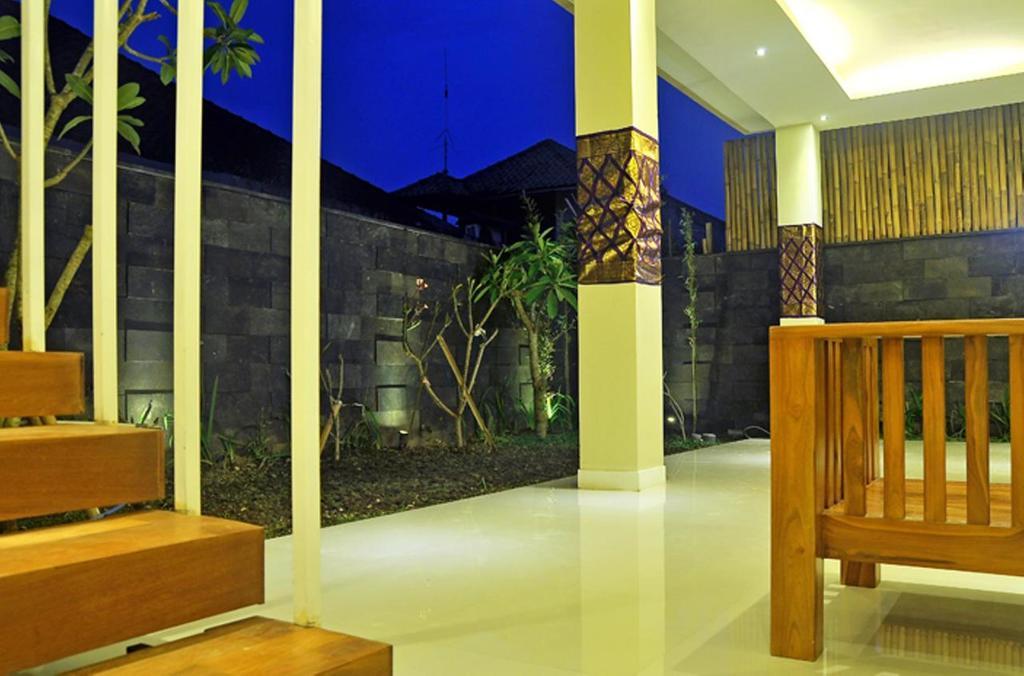 Oxy House Bali Hotell Sanur Exteriör bild