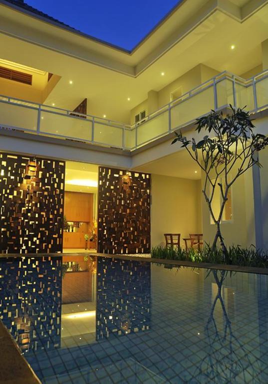 Oxy House Bali Hotell Sanur Exteriör bild